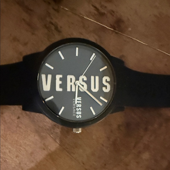 Versus Versace Black and White Watch - Picture 2 of 7